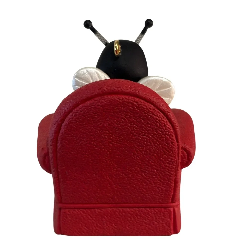 Hallmark Keepsake‎ Ornament 1996 Sew Sweet Nina Aube Bumble Bee Quilting QX5921